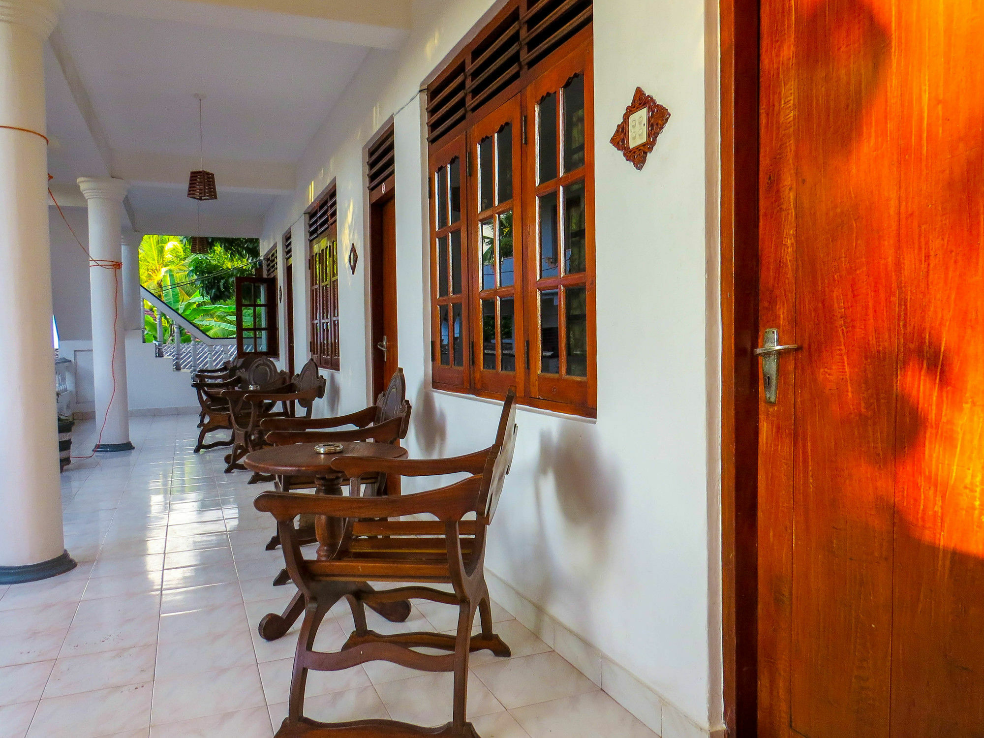Happy Night Holiday Inn Unawatuna Exterior photo